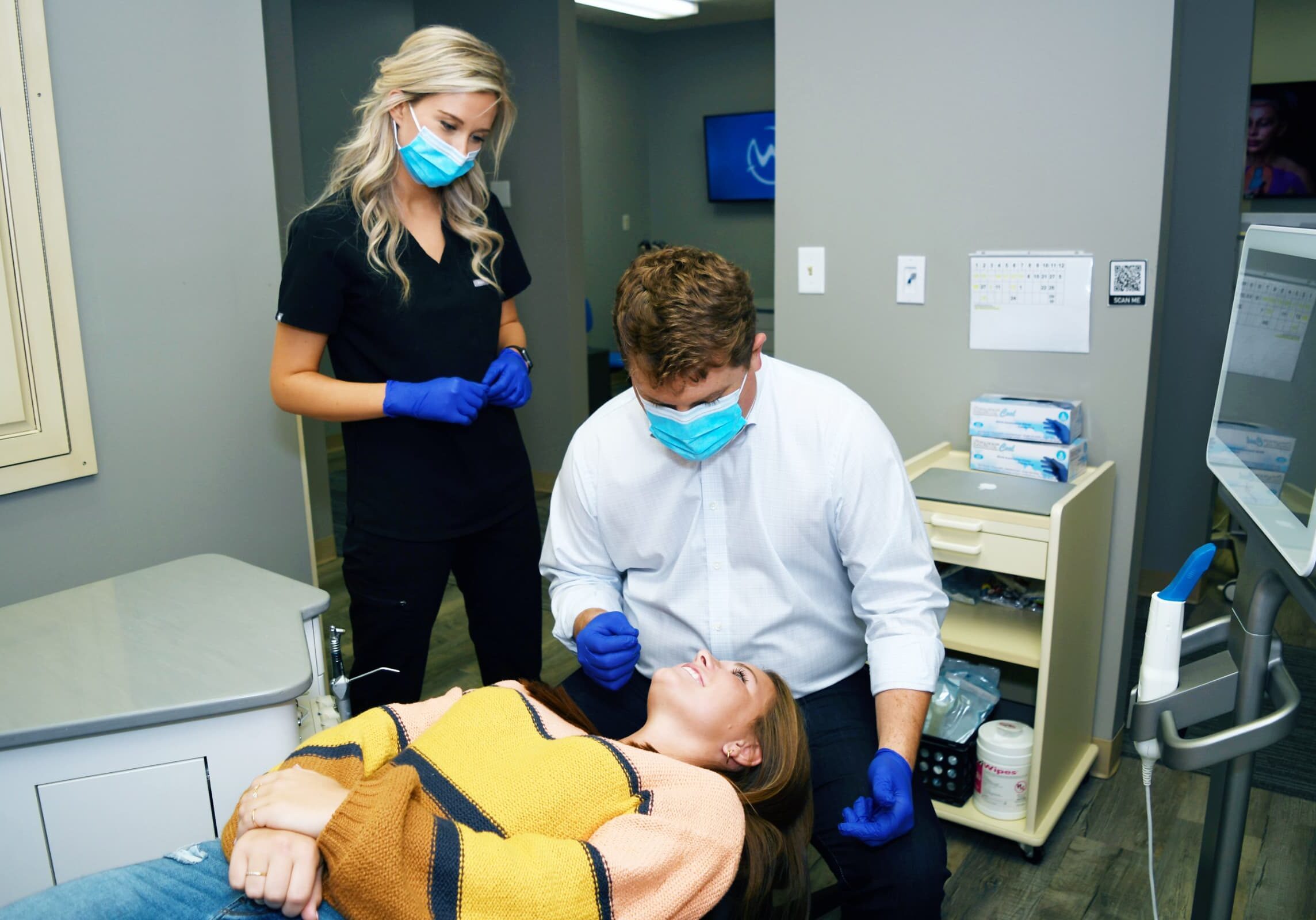 Patient living with braces at Wiesemann Orthodontics, serving Russellville KY, Bowling Green KY, Portland TN, and White House TN